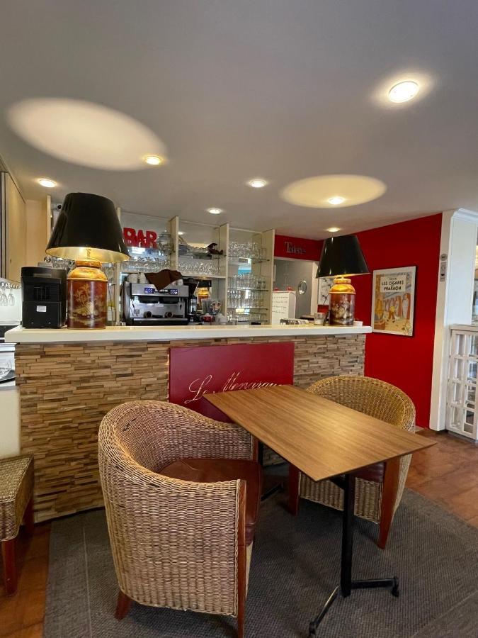 Logis Hotel Restaurant Le Monarque Blois Zewnętrze zdjęcie